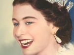 Loạt ảnh hiếm thời trẻ với nụ cười ấm áp, tỏa nắng của Nữ hoàng Anh