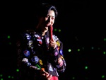 Độc lạ concert: BamBam (GOT7) review hột vịt lộn ngay trên sân khấu AREA52 Việt Nam