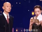 Châu Đông Vũ nhận gạch đá vì 'trả treo' với đàn anh trên sân khấu