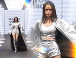 Hoa hậu Ngọc Châu catwalk đầy quyền lực trong show Cảm hứng Việt Nam