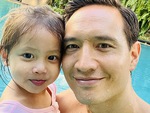 Ảnh vui sao Việt 24-3: Khoảnh khắc đáng yêu của bé Lisa bên bố Kim Lý