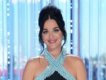Katy Perry cư xử thô lỗ, ê kíp American idol muốn cắt hợp đồng