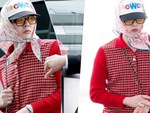 G-Dragon đi siêu xe độc lạ đến sân bay cùng ‘outfit bà thím’