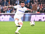 Marseille bán tháo hậu vệ tuyển Pháp vì nguyên nhân kỳ lạ