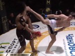 Vừa xuất hiện trên 'giang hồ', võ sĩ MMA ra đòn knock-out 'đẹp nhất năm'