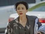 Có gì trong siêu phẩm bí ẩn 'Hide' của 'chị đại' Lee Bo Young?