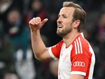 Kane lập cú đúp đưa Bayern vào tứ kết Champions League