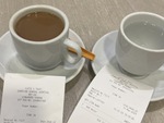 Đi cà phê, tách nước lọc cũng bị tính giá 18.700 đồng!