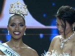 Màn trao vương miện ‘xà lơ’ nhất lịch sử Miss Universe