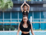 Con gái Trà Ngọc Hằng đáng yêu bên thảm tập yoga cùng mẹ