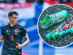 Cầu thủ Albania gây sốt với đôi giày ‘hoạt hình’ Mario tại Euro 2024