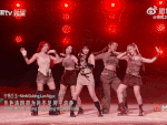 LUNAS bắn rap tiếng Trung cực chất trên sân khấu 'Đạp gió 2024'