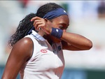 Sao quần vợt khóc vì 'cãi không lại' trọng tài ở Pháp mở rộng