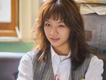 Lee Hye Ri gợi nhớ siêu phẩm 'Reply 1988' với tạo hình ngổ ngáo trong 'Vũ điệu chiến thắng'