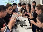 Netizen than 'nghèo như con mèo' khi biết tin người Việt chi nghìn tỉ mua iPhone 16