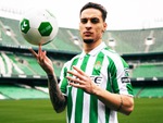 Antony ‘xoay compa’ để ra mắt cổ động viên Real Betis