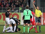 Thủ thành Lehmann bị cấm thi đấu 3 trận