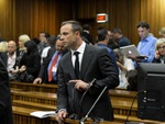 Oscar Pistorius một mực khẳng định vô tội