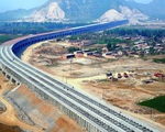 Trung Quốc chuyển 10 tỉ mét khối nước từ nam ra bắc để cứu hạn