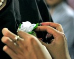Chuyện cuối tuần: Vu lan này, hoa hồng đã trắng...