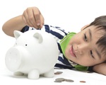 Trẻ lớp 1 đòi tiền tiêu vặt, có nên cho?