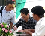 Con chim joong “chở” đầy chất sống