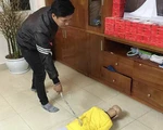 Bắt tạm giam người bố bạo hành con trai 10 tuổi