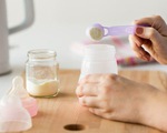 Pháp điều tra vụ sữa nhiễm khuẩn của Lactalis