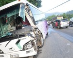 Ba ôtô va chạm trên đèo Bảo Lộc, nhiều người bị thương