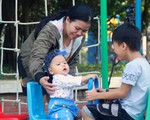 Mở khu vui chơi cho con em công nhân