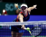 WTA Finals 2018: ĐKVĐ Wozniacki thua sốc Pliskova ở trận ra quân