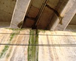 Thêm nhiều cây cầu trên cao tốc Đà Nẵng-Quảng Ngãi thấm nước