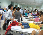 Ăn bánh mì, 40 người bị ngộ độc nhập viện