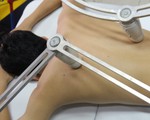 Sinh viên chế tạo robot mátxa, giành giải nhất nghiên cứu khoa học