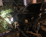 Phó công an Đồng Xoài lái ôtô tông nhiều xe máy, 2 người nhập viện