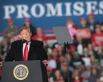 Ông Trump dọa xóa quyền công dân mặc nhiên khi sinh ở Mỹ