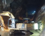Tìm được thi thể đầu tiên trong hang Cột Cờ