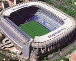 Real Madrid lắp TV trên bồn tiểu nam ở sân Bernabeu