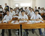 Chương trình tiếng Anh cao đẳng mới: nhà trường, sinh viên đều kêu khó