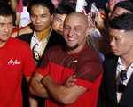 Roberto Carlos giao lưu với người hâm mộ Hà Nội