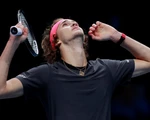 Zverev bị CĐV la ó trong chiến thắng trước Federer