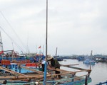 Giàn khoan dầu khí chuẩn bị ứng phó với bão số 9