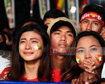 CĐV Myanmar làm thơ khóc đội nhà