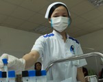 Tăng gấp đôi giường vẫn không đủ chỗ cho bệnh nhân sốt xuất huyết