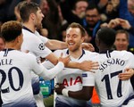Eriksen tỏa sáng, Tottenham đá bại Inter để nuôi hi vọng đi tiếp