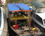 Quảng Ninh khổ sở dẹp nạn thuyền mủng bán hàng rong trên vịnh Hạ Long