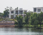 Ba hộ tự nguyện phá dỡ công trình vi phạm trên đất rừng phòng hộ Sóc Sơn