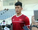 Trung vệ Đình Trọng hơi chút áp lực khi lần đầu tiên đá AFF Cup