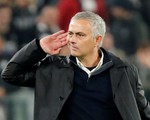 Cầu thủ Juventus điên tiết vì màn ăn mừng khiêu khích của HLV Mourinho