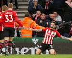 Southampton chấm dứt chuỗi 22 trận bất bại của Arsenal